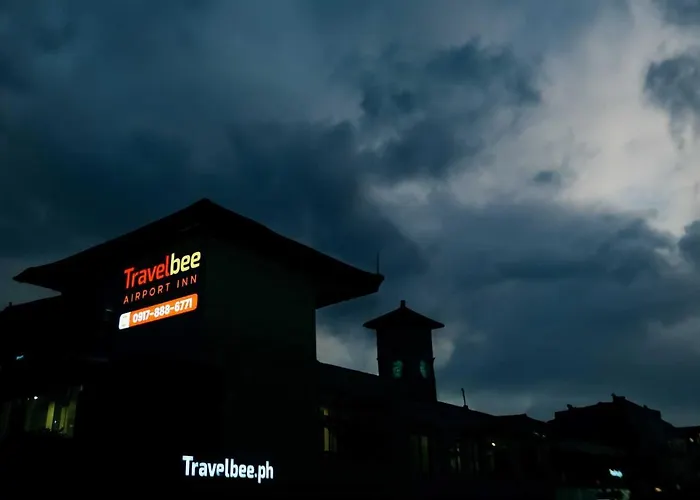 Travelbee Airport Inn
