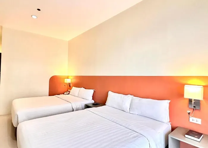 Inn Travelbee Airport *